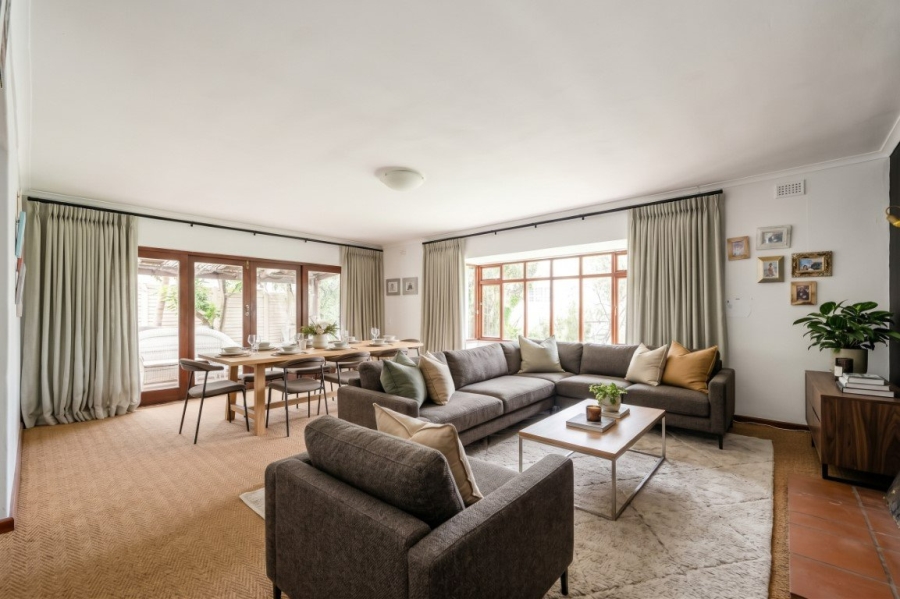 6 Bedroom Property for Sale in Golden Acre Western Cape